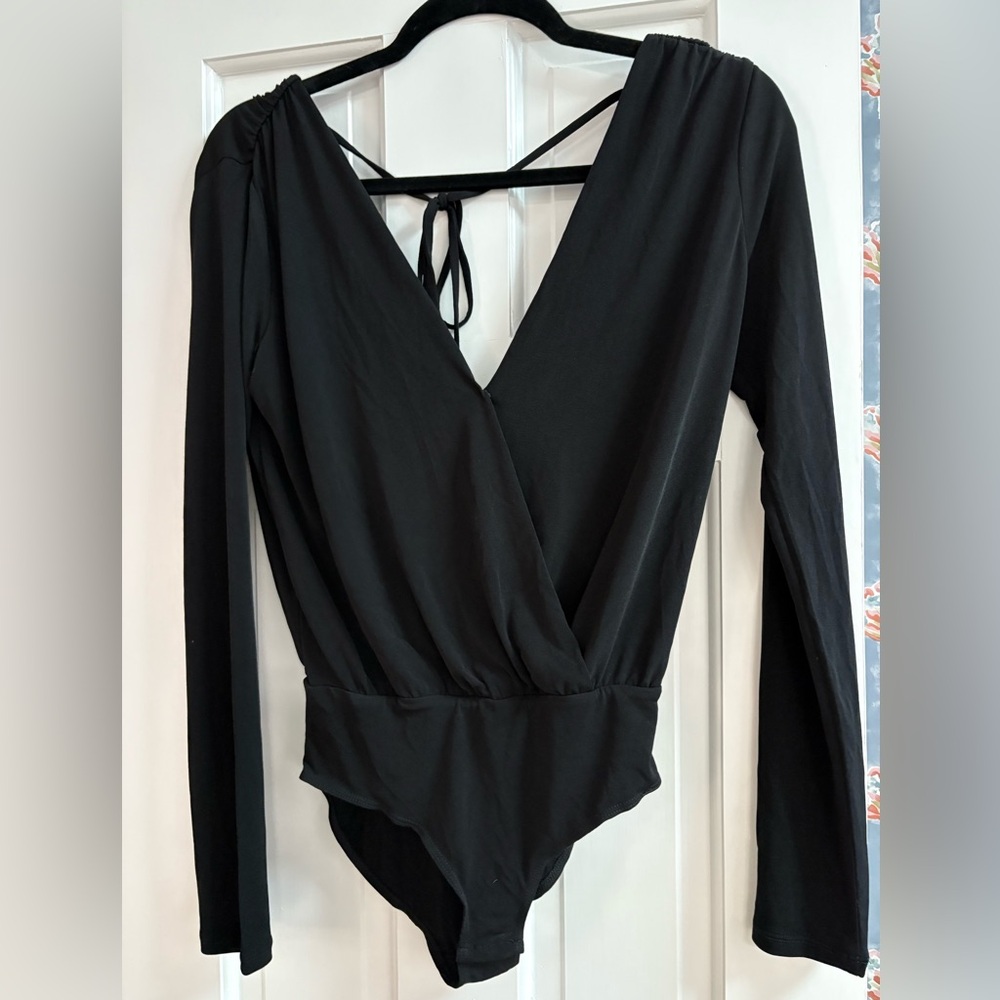 BCBGeneration Black Long-sleeved body suit
